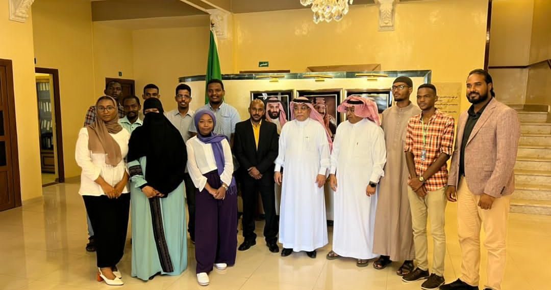السفير السعودي يستقبل الطلاب المقبولين ضمن برنامج المنح المجانية بجامعات المملكة