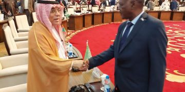 السفير السعودي  يشارك في ورشة طبيعة حقوق التعدين في العالم