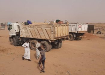 السلطات تحتجز 3 قلابات “كرتة” في سوق العبيدية