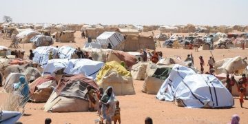 فجوة غذائية بمعسكرات النازحين واللاجئين بدارفور