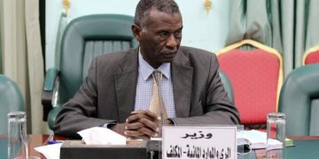 وزير الري المكلف يناقش مع والي غرب كردفان قضايا المياه