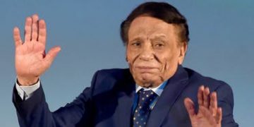 أصابة الفنان الكبير عادل امام “بالزهايمر “