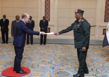 السودان يعتمد أول سفير أمريكي منذ ٢٥ عاما