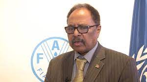 أبدى رغبته بالعمل دون مسمى حسن هلال يرحب بعقد مؤتمر عام للإتحادى الديمقراطي