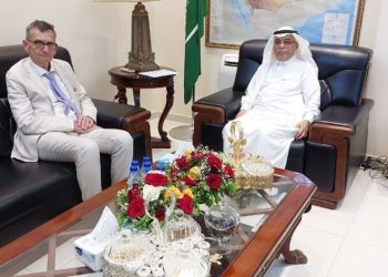 السفير السعودي وفولكر يبحثان إمكانيةإستئناف الحوار السوداني
