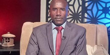 الناطق الرسمي باسم التحالف الديمقراطي للعدالة الإجتماعية محيي الدين إبراهيم : اجرينا اتصالات واسعة مع المكونات السياسية، بما فيها المجلس المركزي الاعلان الآلية الوطنية لتجميع المبادرات خلال اسبوع نتوقع توافق كبير بين القوى السياسيةعلاقتنا مع العسكريين توافقية وننظر له كشريك اساسي في الاطار وتبادل المصالح المشتركة