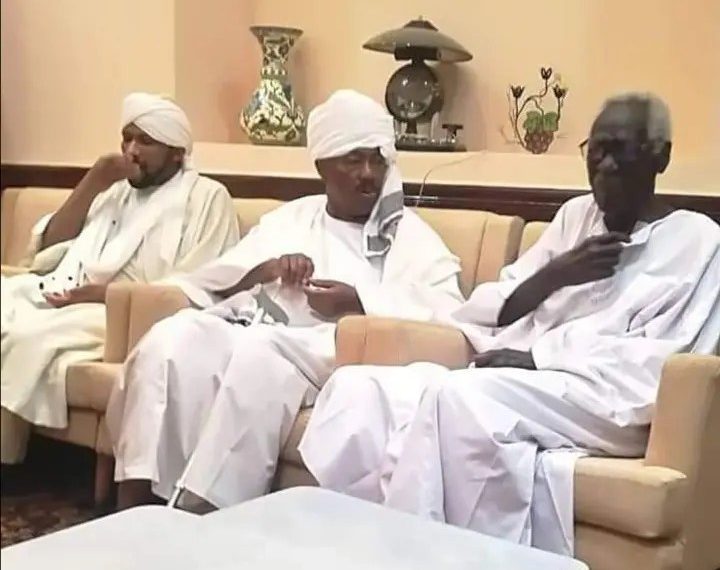 الشيوعي و الأمه  .. إنعدام للثقة وتجدد للخلافات