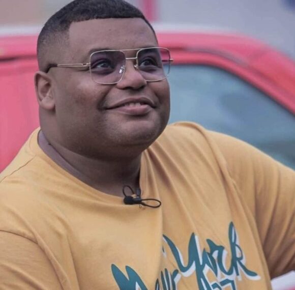 فنان يؤثق اخر لحظات حياته