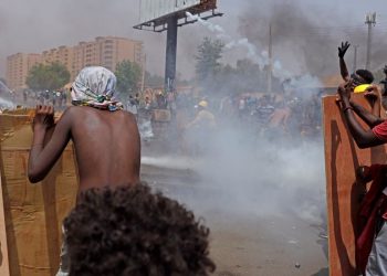 إصابة نجلي رئيس تحرير معروف خلال المواكب الأخيرة