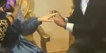 مذيع يتزوج ضيفتة