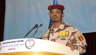 حل المجلس العسكري واختيار محمد ديبي رئيسا لتشاد