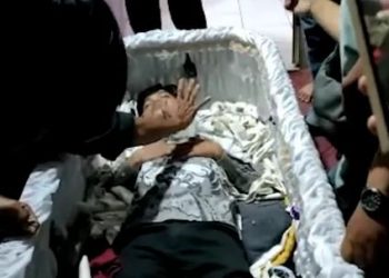 زيف موته هربا من الدائنين