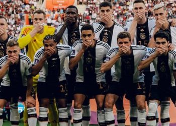 فليك يعلق علي “تكميم الافواه” في مباراة المانيا واليابان