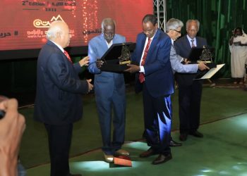 بالصور حفل توزيع جوائز مهرجان الخرطوم الدولي لسينما الموبايل