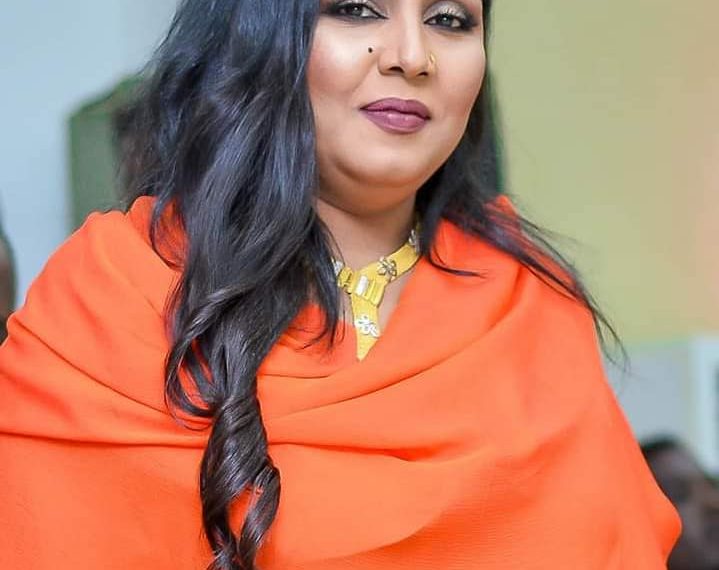 هدي عربي “ترفع بلاغات”  في حفلها الجماهيري بكورال