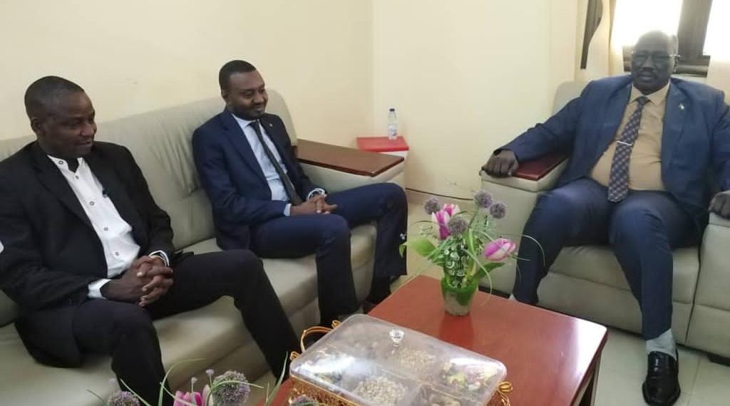 رئيس المفوضية القومية لحقوق الانسان يلتقي حاكم النيل الازرق