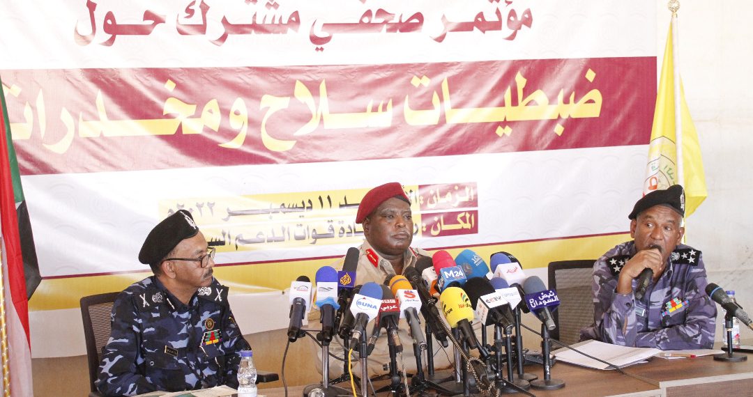 بلغت أكثر من ٦٠٠ عملية.. ضبطيات عالية للسلاح والمخدرات