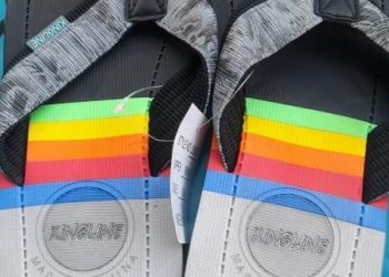 ضبط منتجات بألوان (قوس قزح)