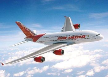 في أغرب واقعة طائرة تقلع وتنسي ركابها