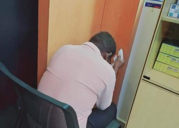 شركة سودانية تنشأ غرفة لبكاء الموظفين