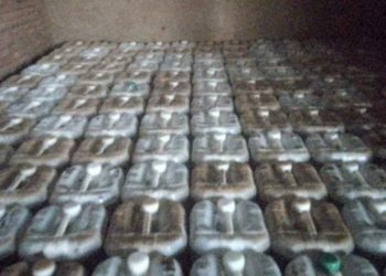 ضبط زيوت غير مطابقة للمواصفات