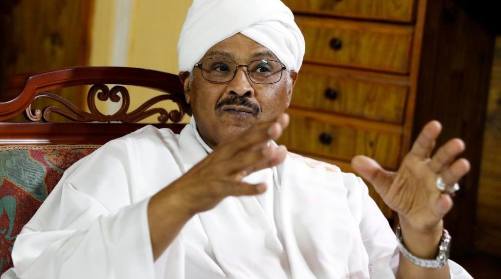 مبارك الفاضل: الإتفاق الإطارى مغلق على فئة محددة، ونرحب بالدعوة المصرية لحوار سودانى سودانى
