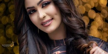 فنانة شابة تحقق حلمها حياتها ببيع الخضار  بالطريق العام