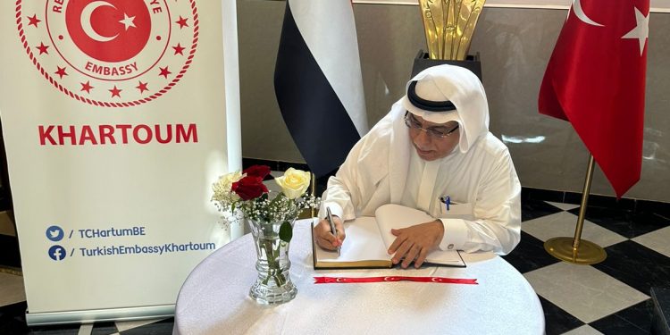 السفير السعودي  يعزي السفير التركي في ضحايا الزلزال