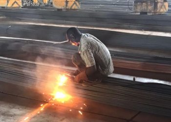 آلية مشتركة لتقطيع وصهر حديد التسليح غير المطابق