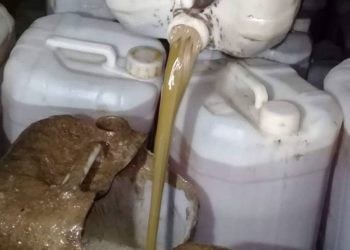 انتشار زيت  قاتل  بأسواق غرب كردفان