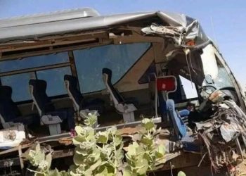 حادث مروري يؤدي بحياة 5 أشخاص وإصابة اخرين