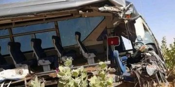 حادث مروري يؤدي بحياة 5 أشخاص وإصابة اخرين