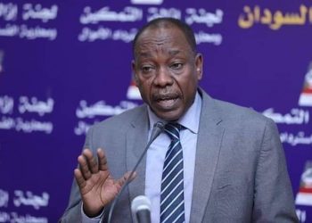 صلاح مناع: البرهان يقود السودان إلى حرب أهلية