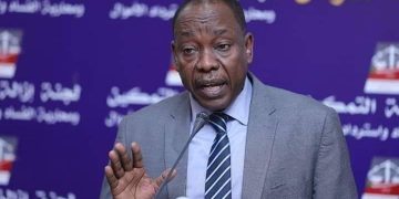 صلاح مناع: البرهان يقود السودان إلى حرب أهلية
