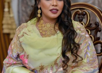 شركة عالمية تبعث بمندوب خاص لتسليم طقم الذهب للفنانة هدي عربي