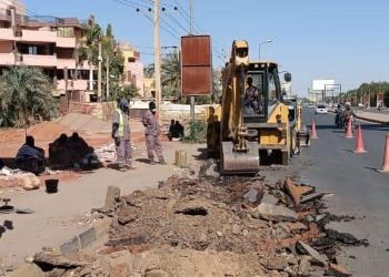 تواصل حملات صيانة الطرق والنظافة بولاية الخرطوم
