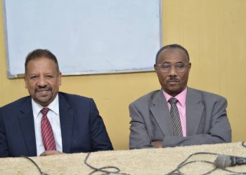 مرشح لمنصب رئيس الوزراء يقف على أوضاع مستشفى بشائر