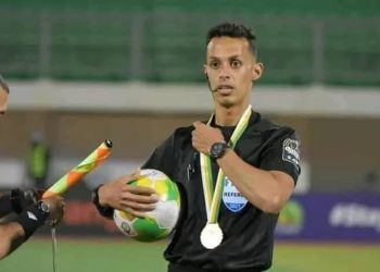 “الكاف” تغيير طاقم تحكيم مباراة الهلال  والاهلي المصري