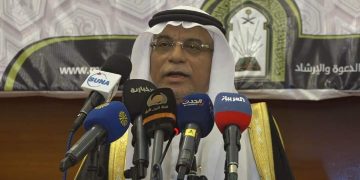 سفير خادم الحرمين الشريفين يستقبل ناظر قبيلة الأمرار
