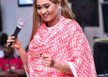 عشه الجبل تقيم حفل بالقاهرة خلال ساعات