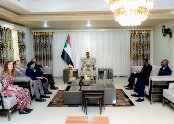 نائب رئيس مجلس السيادة يستقبل المبعوث الفرنسي للقرن الأفريقي