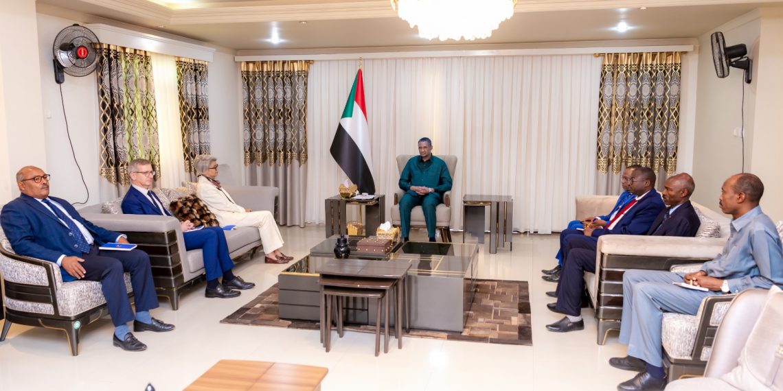 نائب رئيس مجلس السيادة يستقبل مبعوثة الاتحاد الأوروبي للقرن الأفريقي