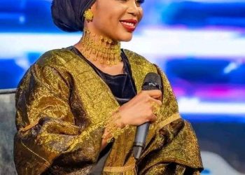 انتقادات حادة تطال الفنانة انصاف فتحي