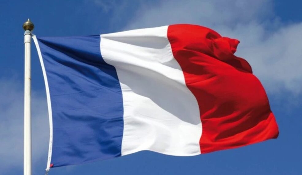 يعقد الاثنين .. فرنسا تستبعد طرفي الحرب في السودان من مؤتمر باريس وتقدم حاضرة