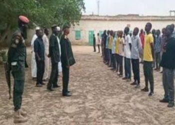 فرار المئات من احتياطي الجيش من الفرقة الثالثة شندي