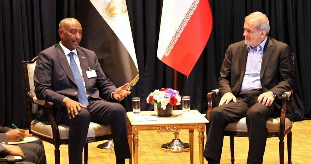 لقاء الرئيس الايراني وقائد الجيش السوداني بنيويورك