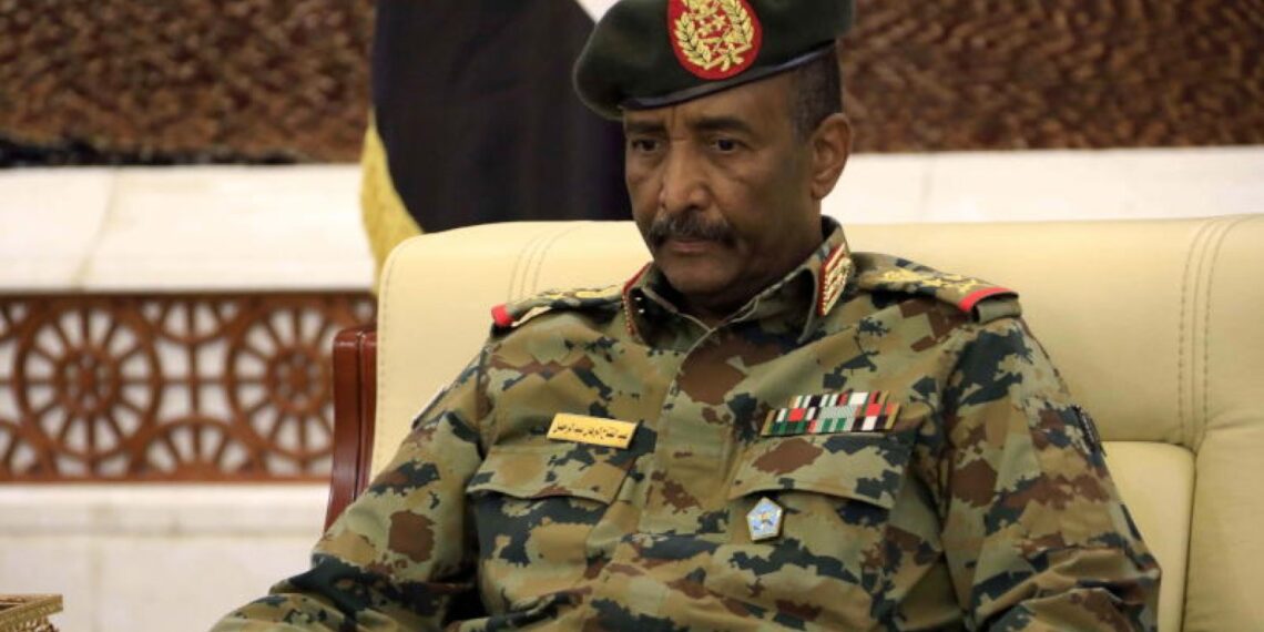 البرهان-يعرض-التنحي-عن-قيادة-الجيش-عقب-محاولة-اغتياله
