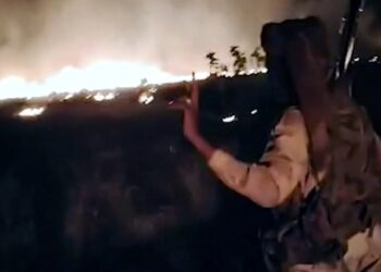 لحظة احتراق الطائرة