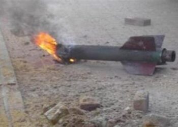 قذيفة صاروخية