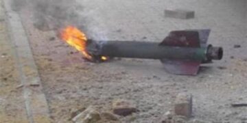 قذيفة صاروخية